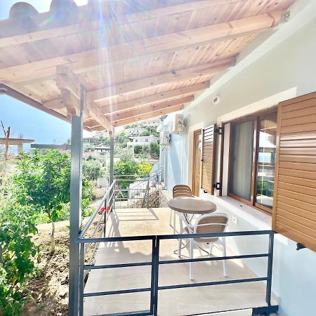 Coral Guesthouse Sarande Exterior photo